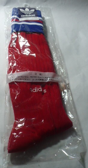 レア物 完売・廃番品 紙タグ付き新品 90's? adidas【アディダス:(株)デサント】製サッカーストッキング(ソックス)フリーサイズ　赤×青×白