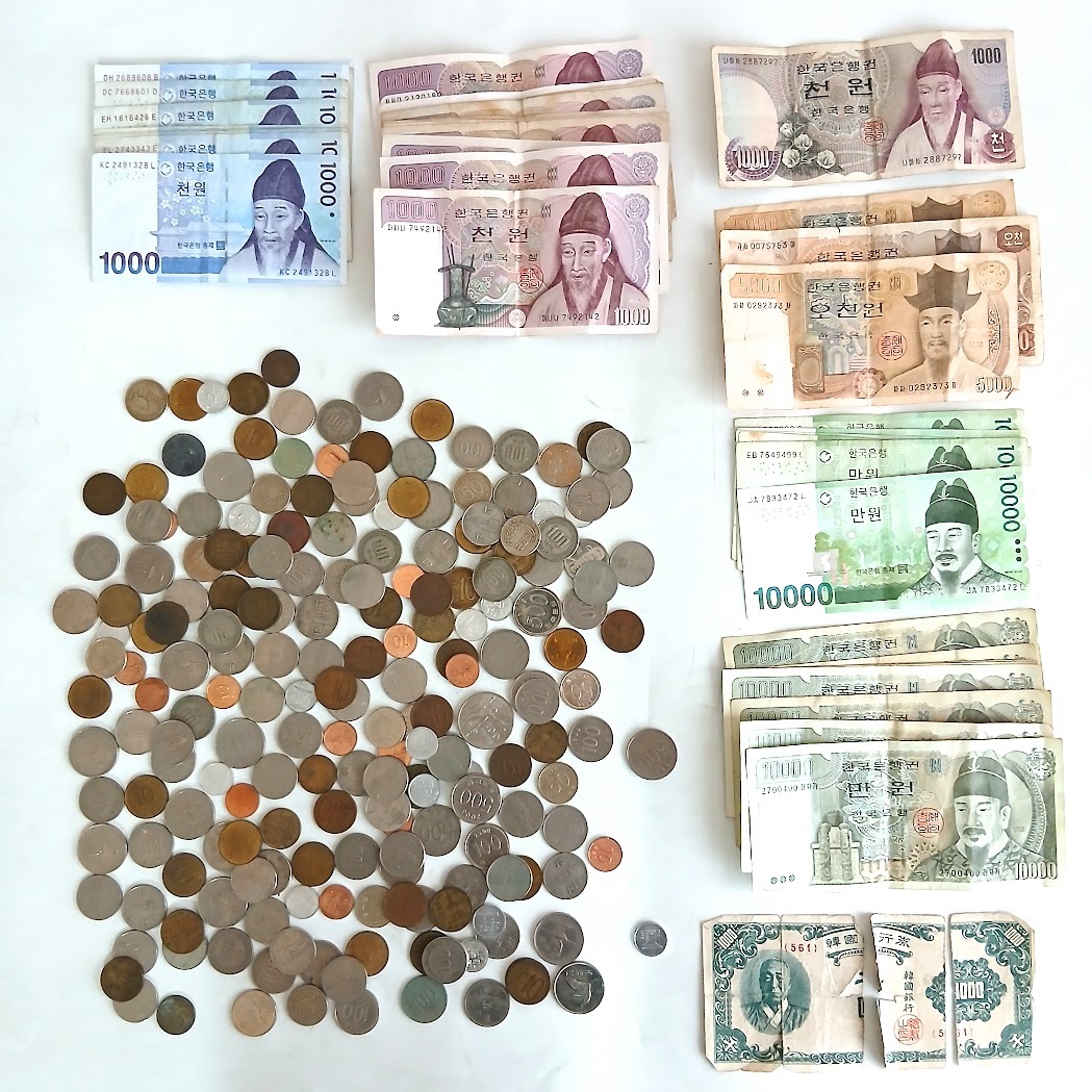 【K-24】韓国硬貨/紙幣おまとめ　ウォン　Won　大韓民国　KOREA　韓国ウォン　韓国紙幣　韓国旧紙幣　コレクション　総重量約974g　現状品