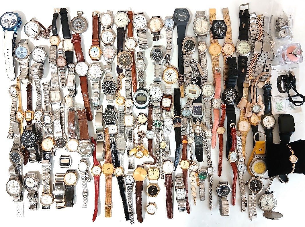 【K-33】ジャンク時計など107品おまとめ　SEIKO　ALBA　CITIZEN　Q＆Q　GUCCI　CASIOなど含む　メンズ/レディース腕時計　総重量約4614g