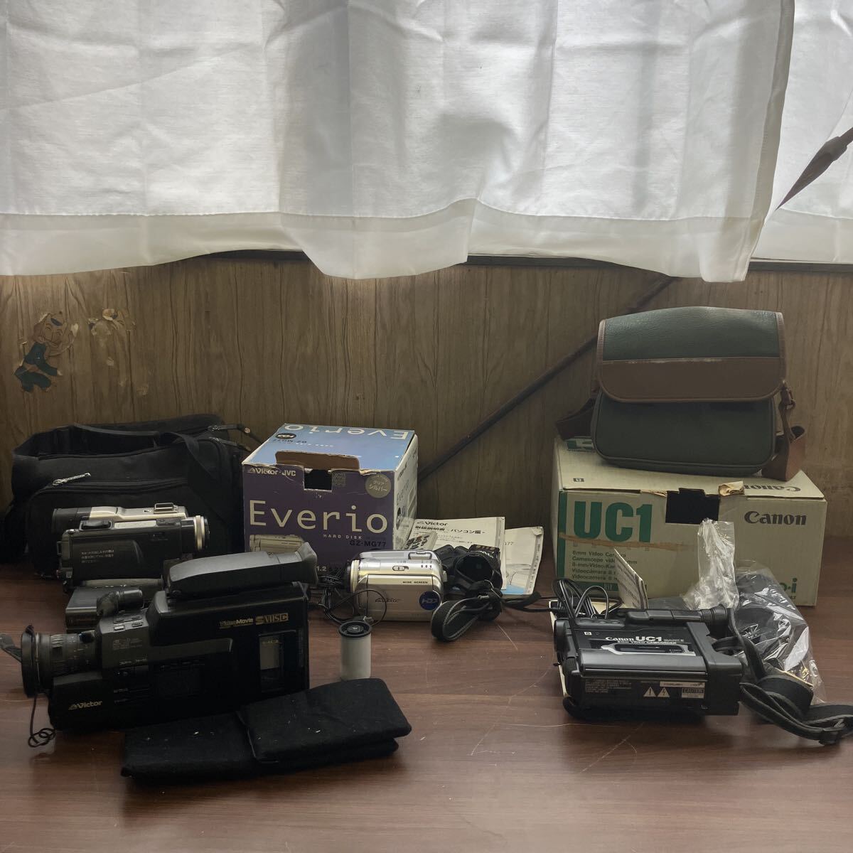 ビデオカメラ 4台 まとめて Victor GR-S77 GZ-MG77 SONY DCR-TRV9 Canon UC1 デジタルビデオカメラ レトロ 昭和レトロ 当時物 