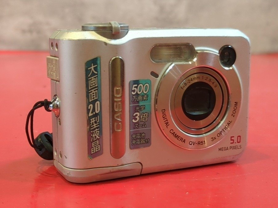 1円～　CASIO　カシオ　QV-R51　500万画素　光学3倍ズーム　コンパクトデジタルカメラ　ジャンク
