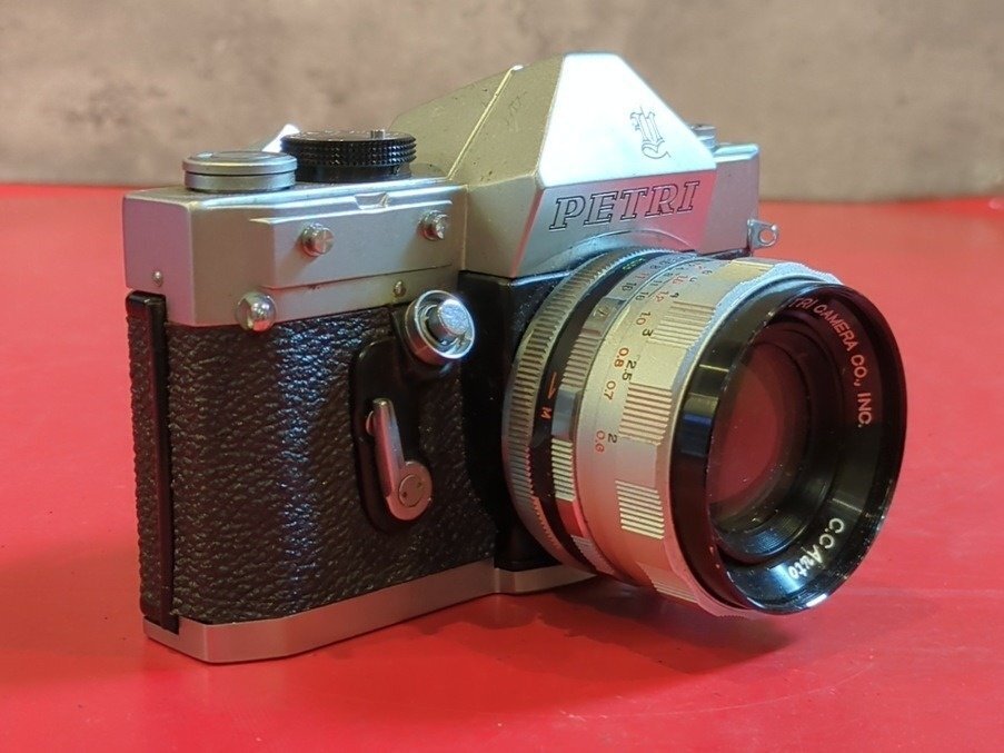 1円～　PETRI　ペトリ　U VI　1:2 f=55mm　一眼レフフィルムカメラ　現状品