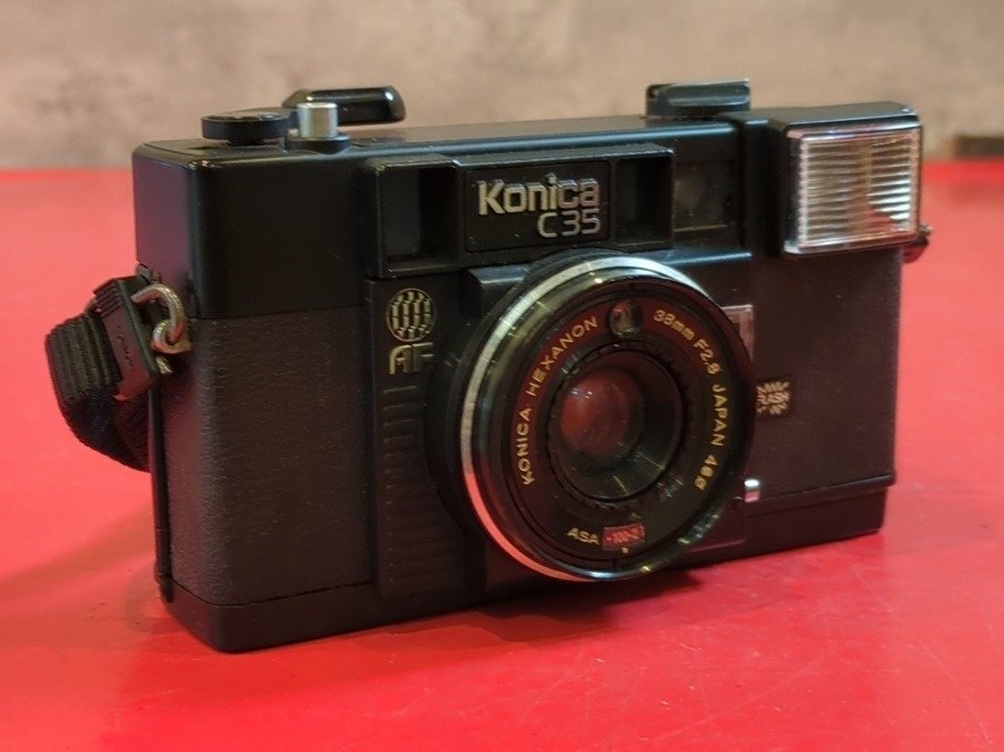 1円～　Konica　コニカ　C35　AF　38mm F2.8　コンパクトフィルムカメラ　動作未確認