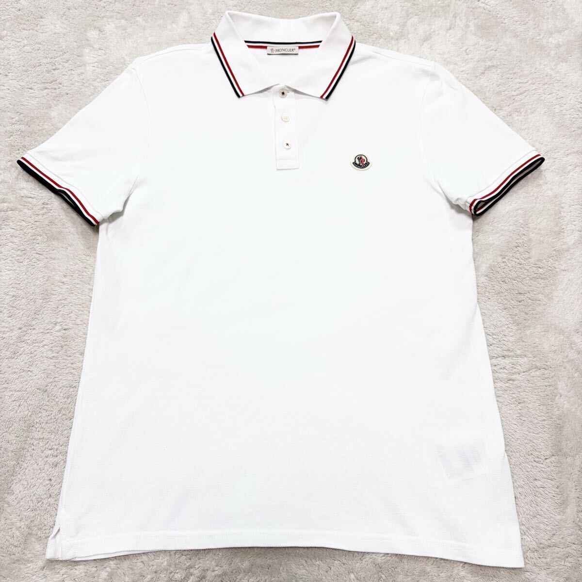極美品/確実正規品●モンクレール MONCLER ポロシャツ 半袖 ロゴワッペン ホワイト マグリア トリコロール トップス メンズ 鹿の子 Mサイズ