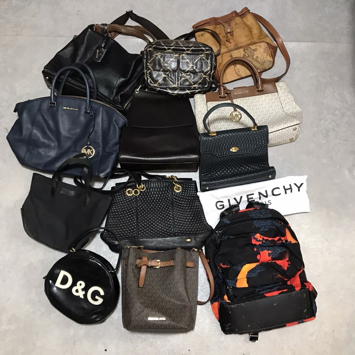 美品含 バッグ 12点 まとめ セット GIVENCHY BALLY D&G Longchamp MICHAEL KORS FURLA ショルダー ハンドバッグ トート ヴィンテージ y2k
