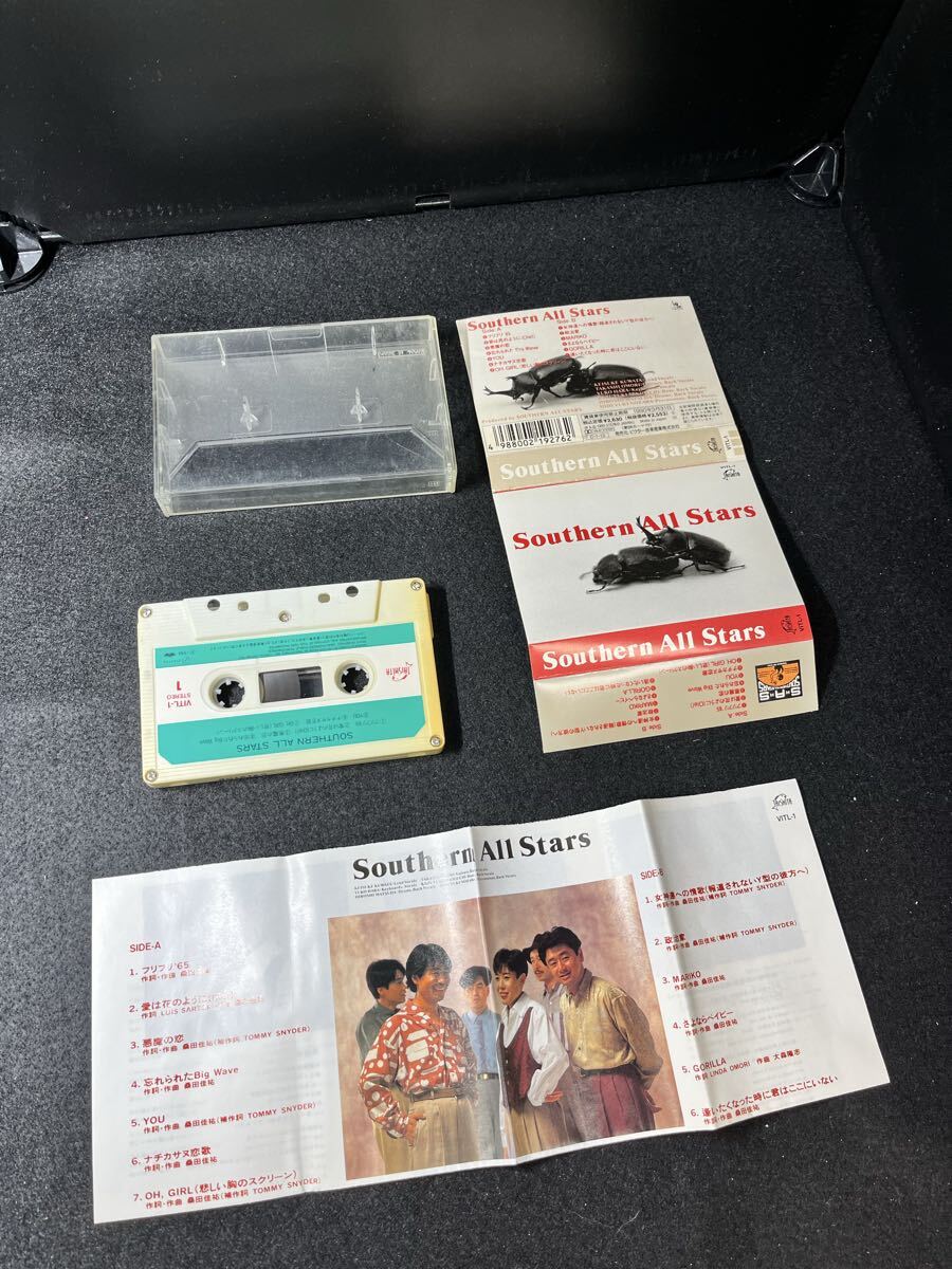 ［T11411］音出し確認　サザンオールスターズ Southern All Stars 国内盤カセットテープ　歌詞カード　かぶとむし　