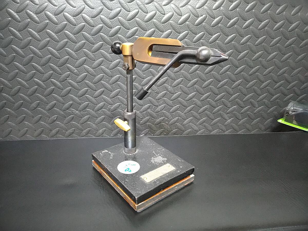 スプリング　リバー　バイス (Spring Lever Vice OFT.CO.Ltd)　フライ　バイス