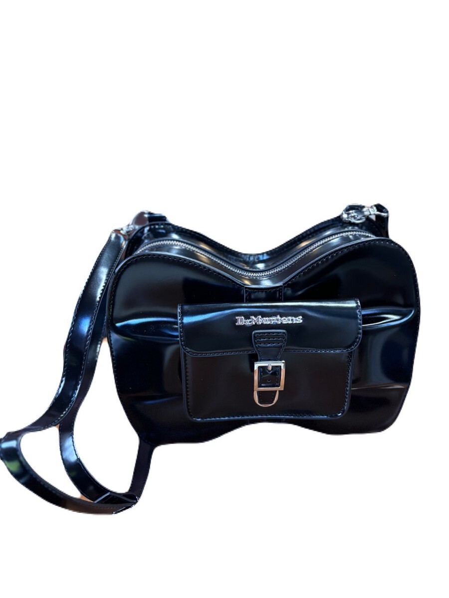 美品 Dr.Martens ドクターマーチン 2WAY ショルダーバッグ ブラック 光沢 クロスボディ ハンドバッグ