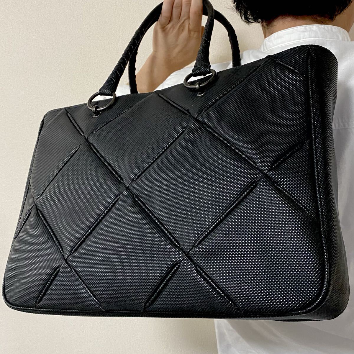 極美品●ボッテガヴェネタ BOTTEGA VENETA マルコポーロ トートバッグ メンズ 肩掛け ビジネス 大容量 A4 書類 イントレチャート PVC 黒