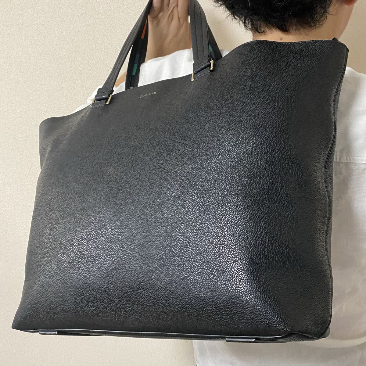 現行近《極美品/大容量》 Paul Smith ポールスミス メンズ トートバッグ A4 肩掛け ショルダー マルチストライプ 本革 レザー ブラック
