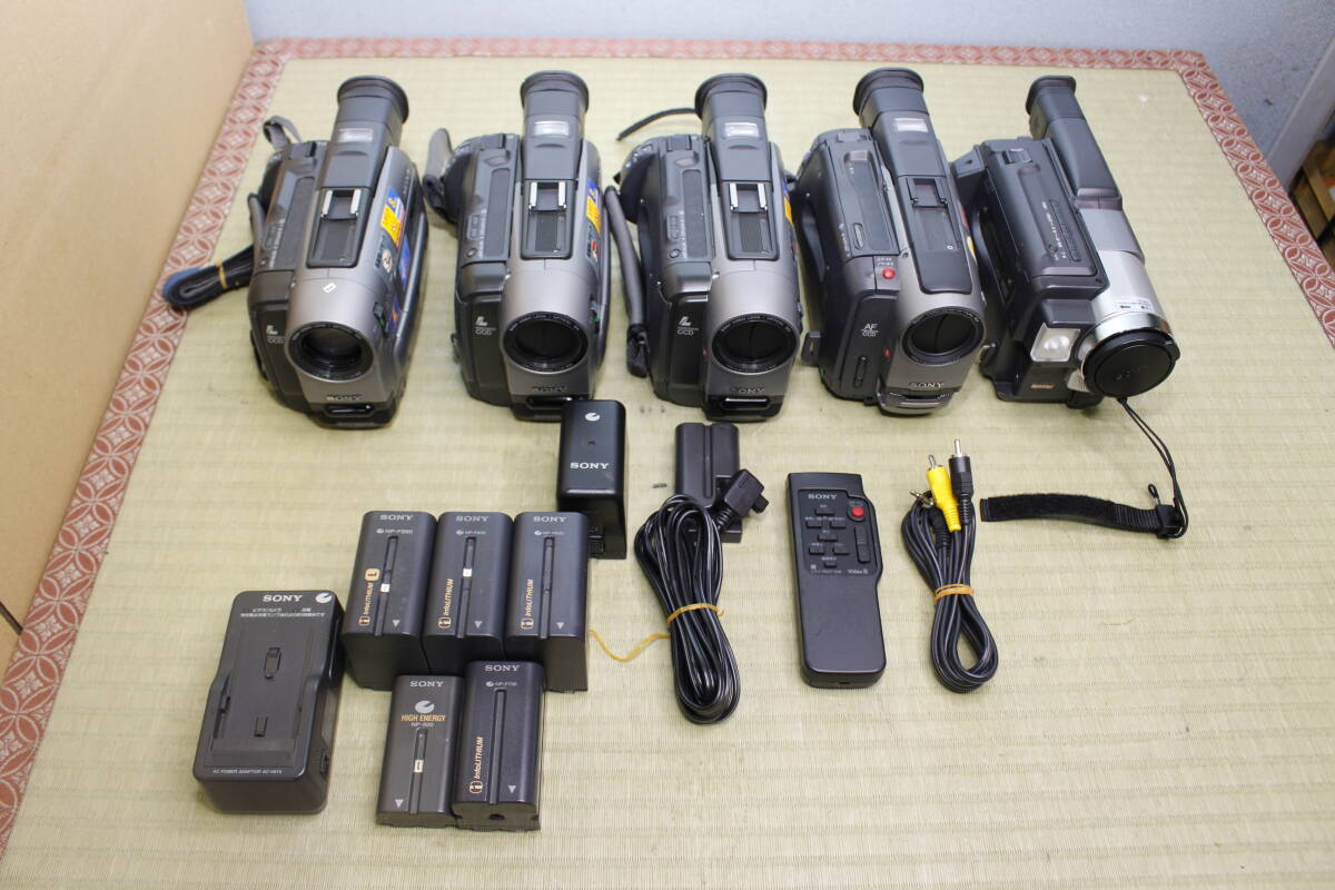 ☆40☆USED☆JUNK☆SONY ソニー Handycam Video Hi8 CCD-TRV92 CCD-TRV91 CCD-TRV86 デジタルビデオカメラ ５点 付属品多数