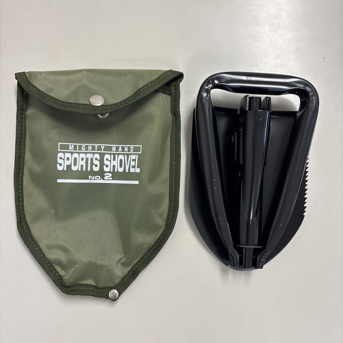 MIGHTY HAND SPORTS SHOVEL NO.2 折りたたみスコップ ケース付き アウトドア キャンプ スコップ 折りたたみ