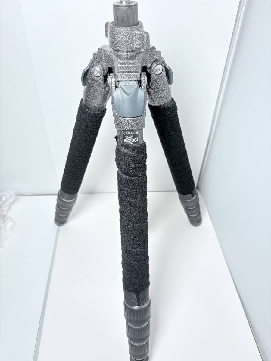 GITZO マウンテニアカーボン 三脚3型4段 GT3542