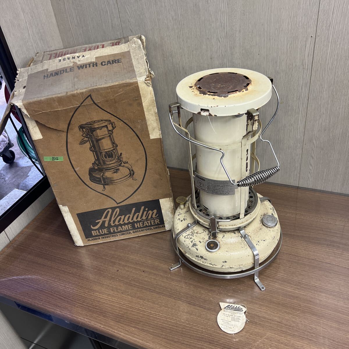  B16 佐川急便着払い発送　中古　現状品　Aladdin アラジン デラックスブルーフレームヒーター H42206 