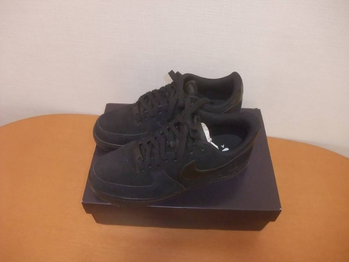 ナイキ エア フォース スニーカー NIKE W AIR FORCE 1 07 BLACK　スエード　US9