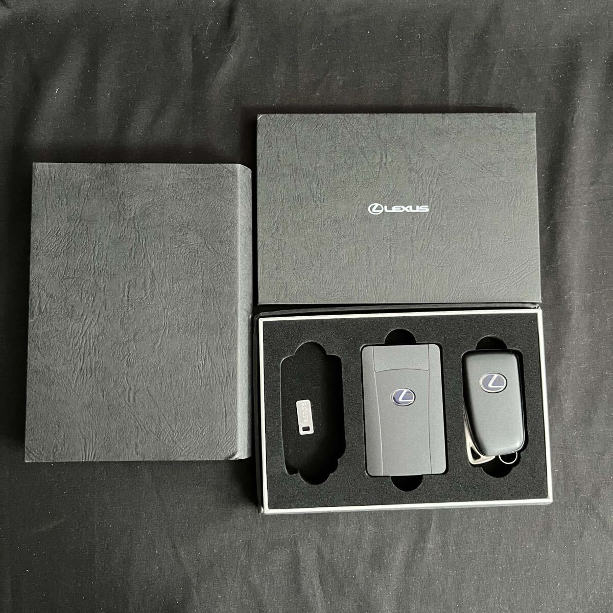 T② レクサス純正スマートキー カードキーセット パワーパックドアボタン付き LEXUS Card key 箱付き 通電動作未確認 T2606047