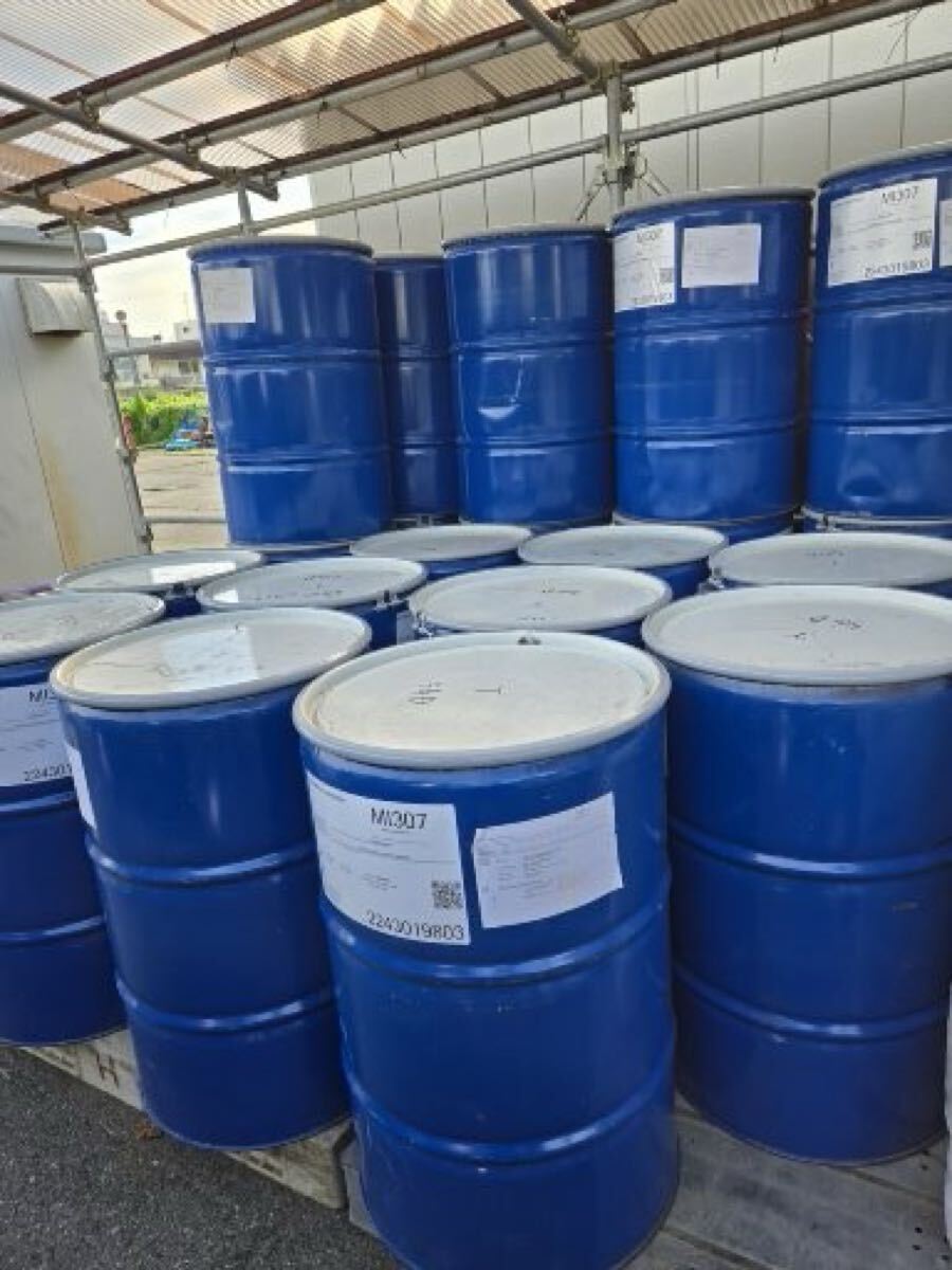 蓋付き空ドラム缶 200L 引き取り大歓迎　出品は１つの金額です バーベキュー 焼却炉などなど在庫9個