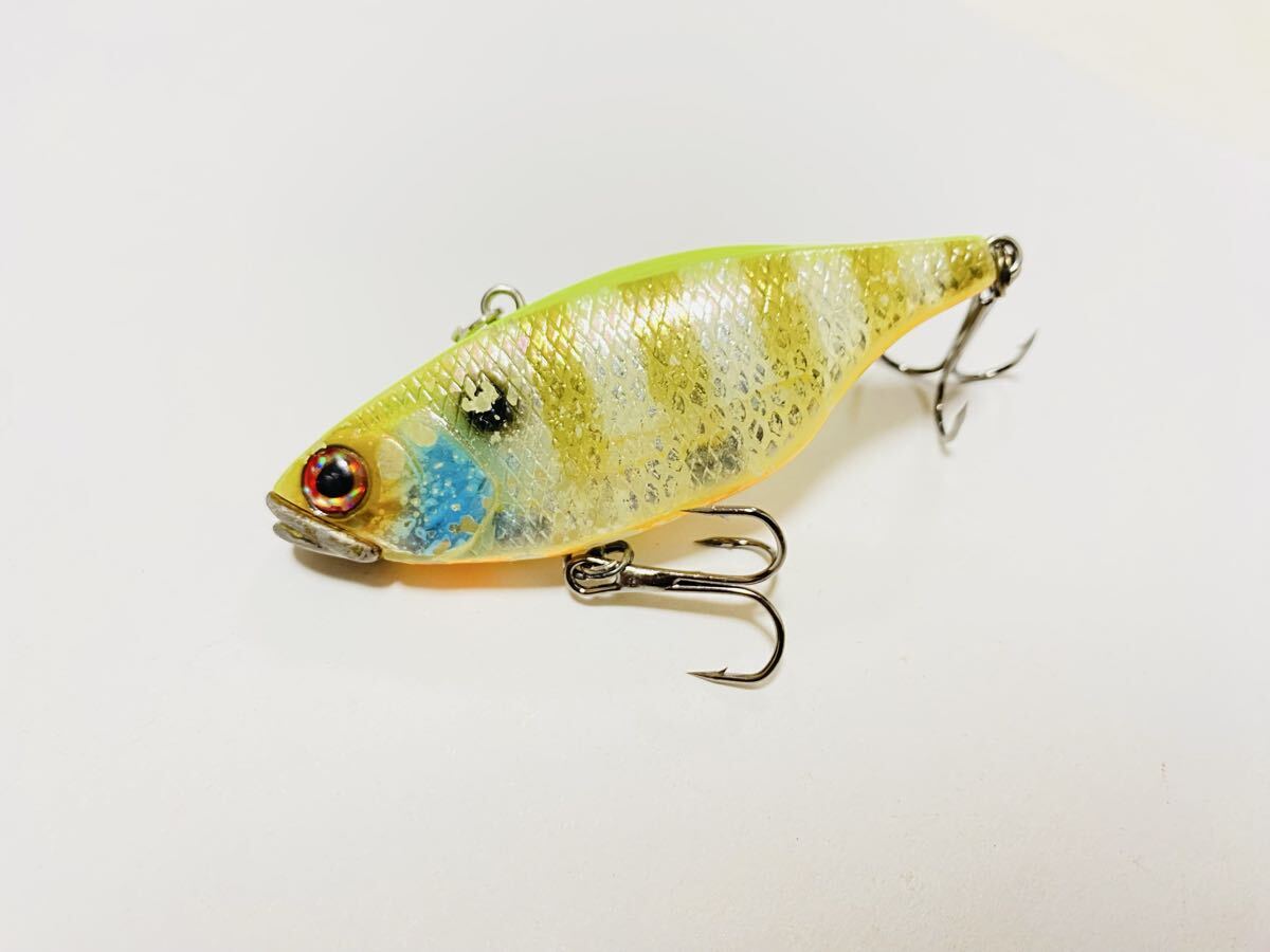 TN70サイレント　ジャッカル JACKALL 加藤誠司　秦拓磨　マーモ　藤田京弥　シーバス　ソルト　ネイティブトラウト　リボルテージ