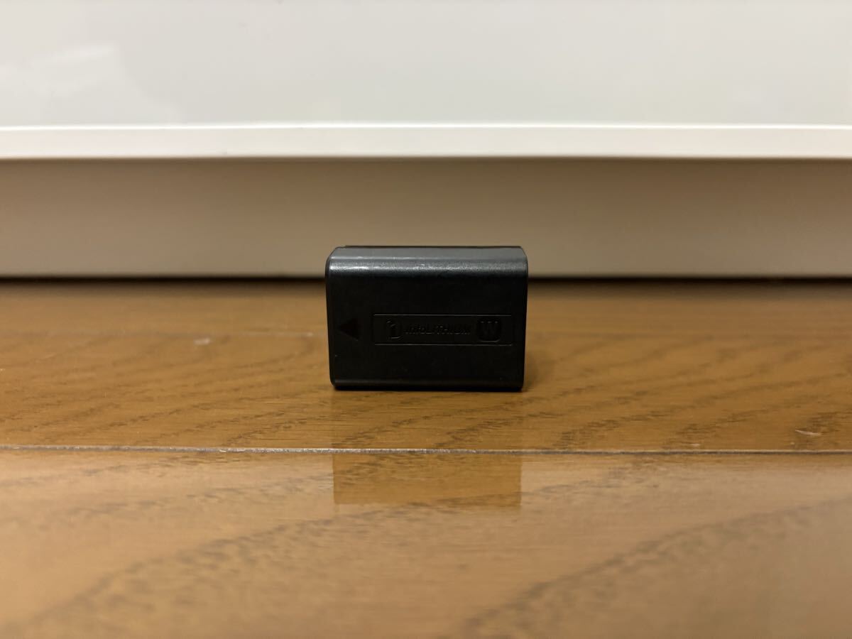 ◆動作品◆即日発送 SONY ソニー NP-FW50 デジタルカメラ 純正バッテリー　01.