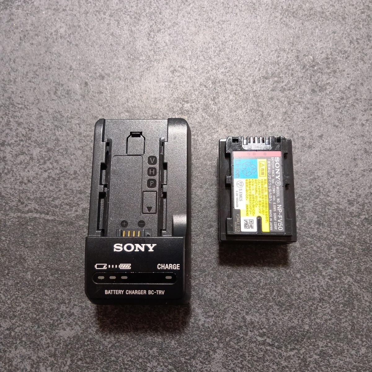 美品 SONY バッテリー NP - FV 50 　充電器 BC -TRV　セット　動作確認済　送料無料　　H3