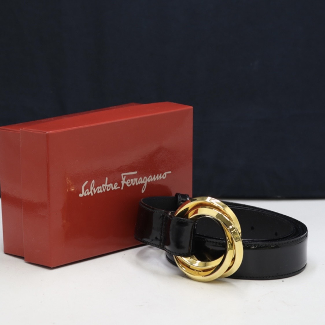 美品箱付きフェラガモferagamoベルト本物￥５００から