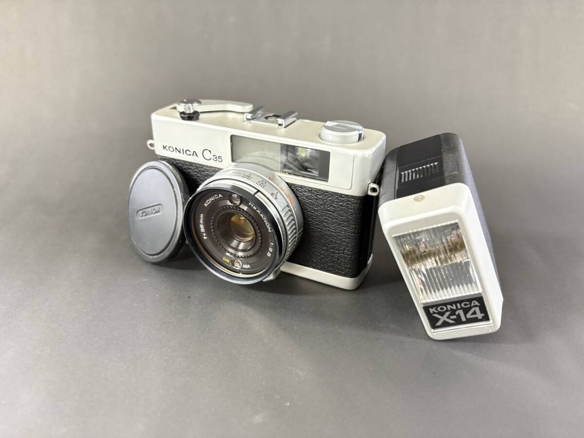 KONICA C35 コニカ C35 HEXANON 38mm F2.8 フィルムカメラ KONICA X-14 ストロボ付 現状品 1円～ t235