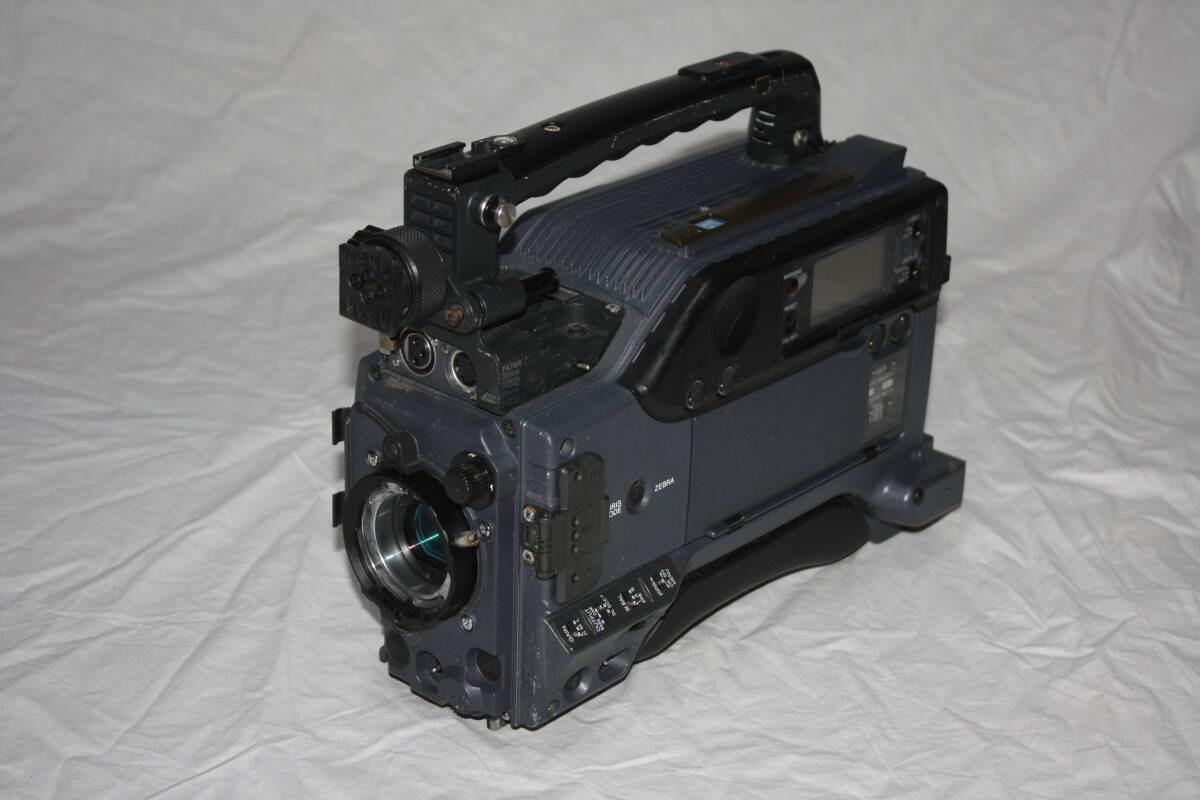 SONY　DSR-570WS　16:9対応 業務用ショルダービデオカメラ （検索：DVCAM、HDW-、HVR-、DSR-、Panasonic、AG-HPX）
