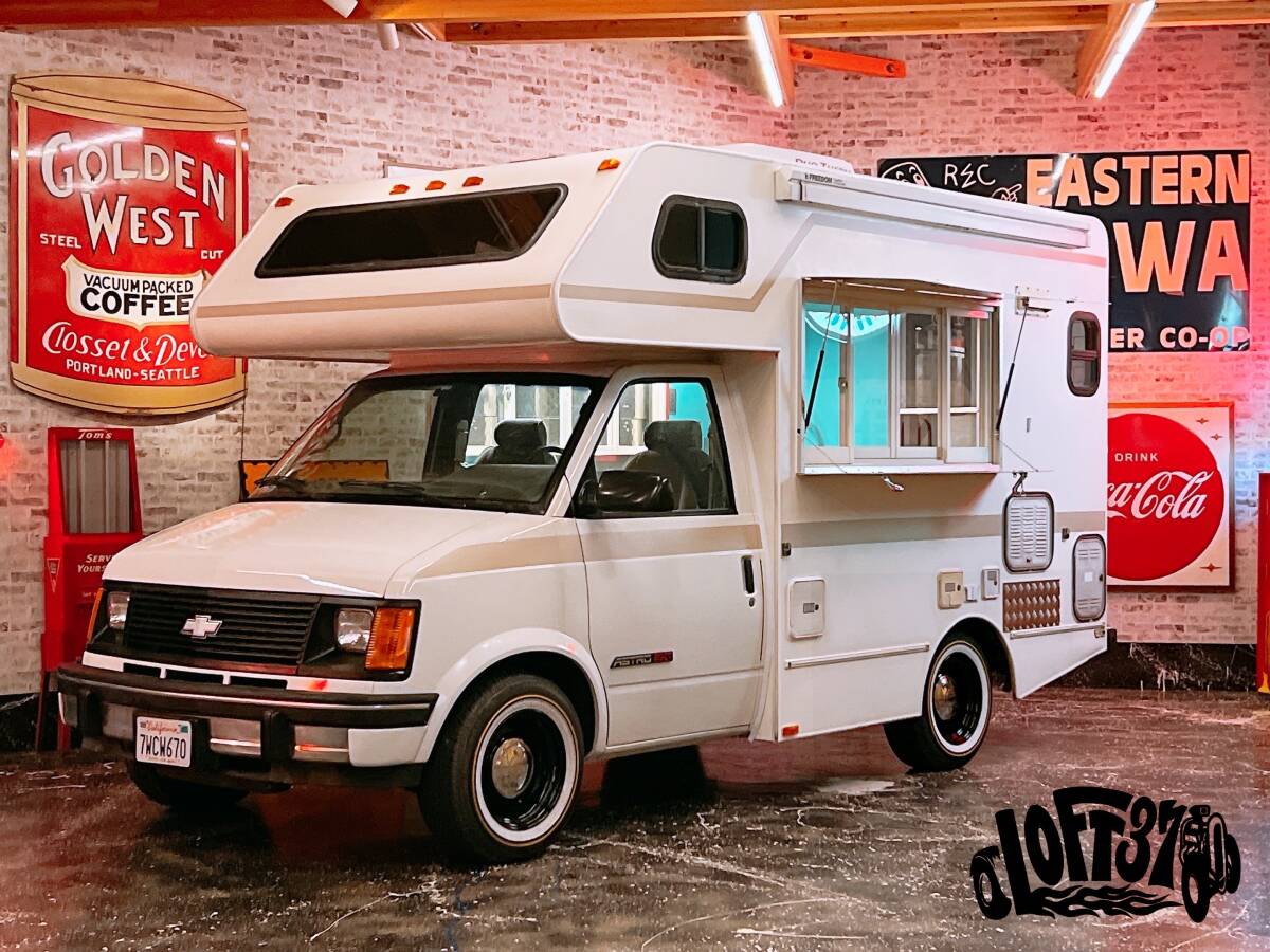 【キッチンカー/移動販売車】CHEVROLET/ASTRO/フルリフォーム後未使用/車検R10年6月/新車並行車/全国陸送可能/ 