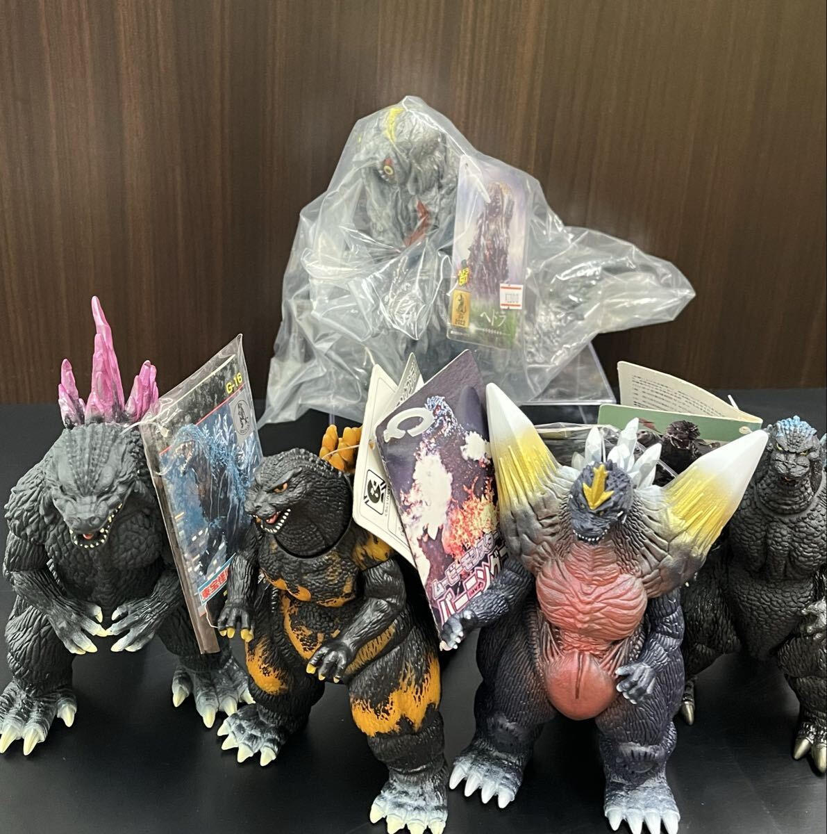 ゴジラ ソフビ フィギュア 怪獣 バンダイ BANDAI バーニングゴジラ スペースゴジラ ヘドラ ムービーモンスターシリーズ 東宝怪獣シリーズ