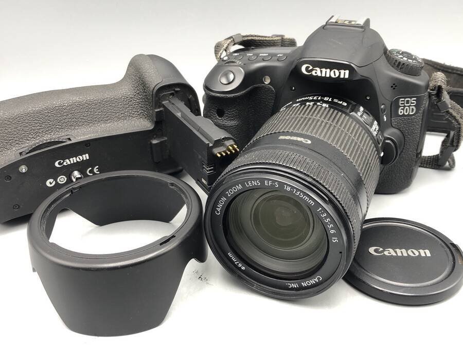 Canon EOS 60D EF-S 18-135mm 1:3.5-5.6 IS デジタル一眼レフカメラセット■ジャンク品
