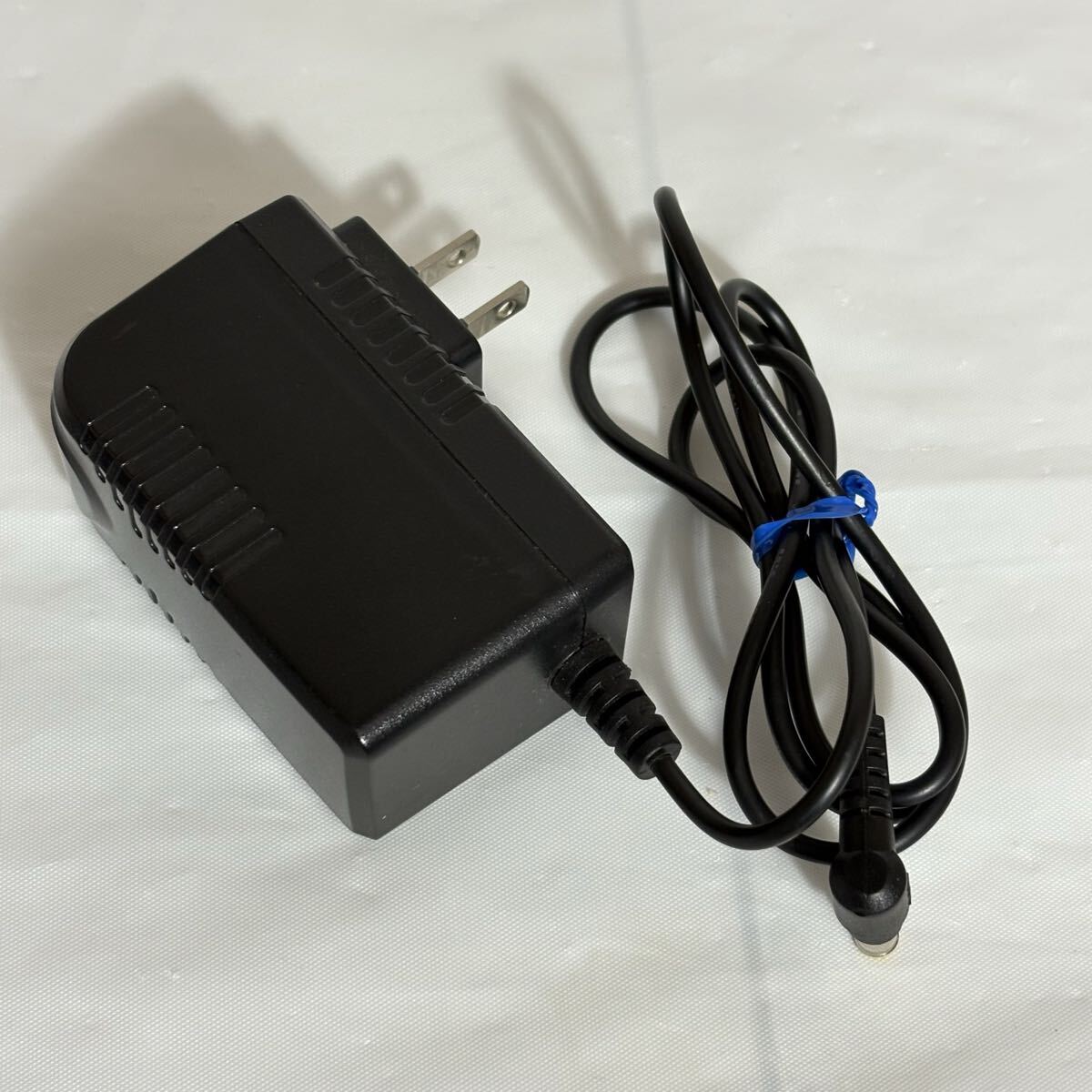 SONY ソニー　純正　ポータブルブルーレイ/DVDプレーヤー　BDP-Z１　ACアダプター　AC-FX198