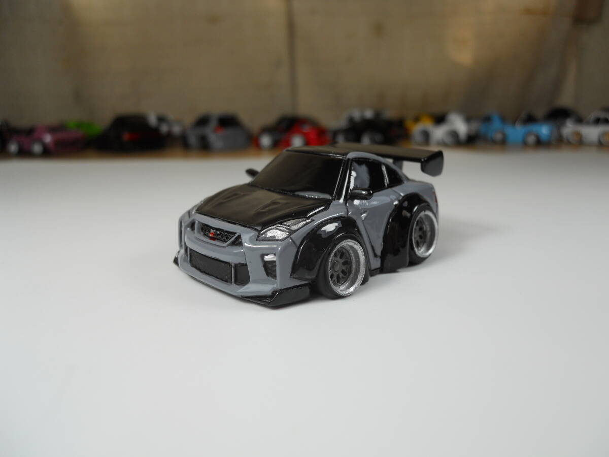 カスタムミニカー　ニッサン　GT-R R35ワイドボディ　BBS グレー　22