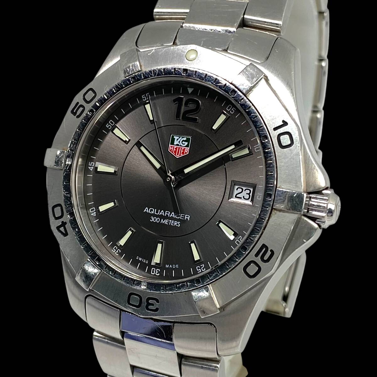 2604T101 TAG HEUER タグホイヤー WAF111E AQUARACER アクアレーサー メンズ腕時計 動作品 クォーツ 3針 デイト グレー文字盤 300M