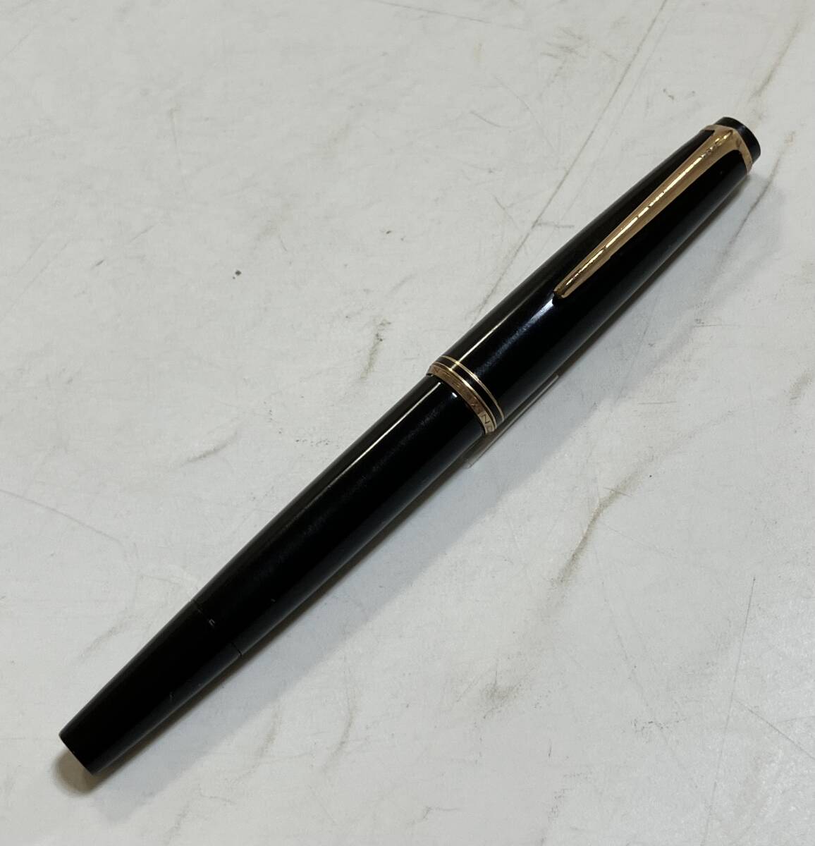 【33645】Mont Blanc 万年筆 インクカートリッジマイスターブラック32本セット　モンブラン No.22 筆記用具 高級万年筆　　