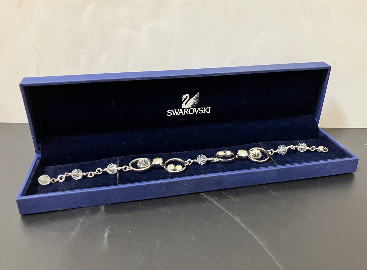 【33155】SWAROVSKI　クリスタル ラインストーン ブレスレット スワロフスキーシルバー系　シルバーブレスレット　箱付き　現状品　中古品