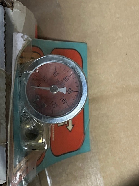 ＮＯＳ　ブランド　燃圧計　120psi