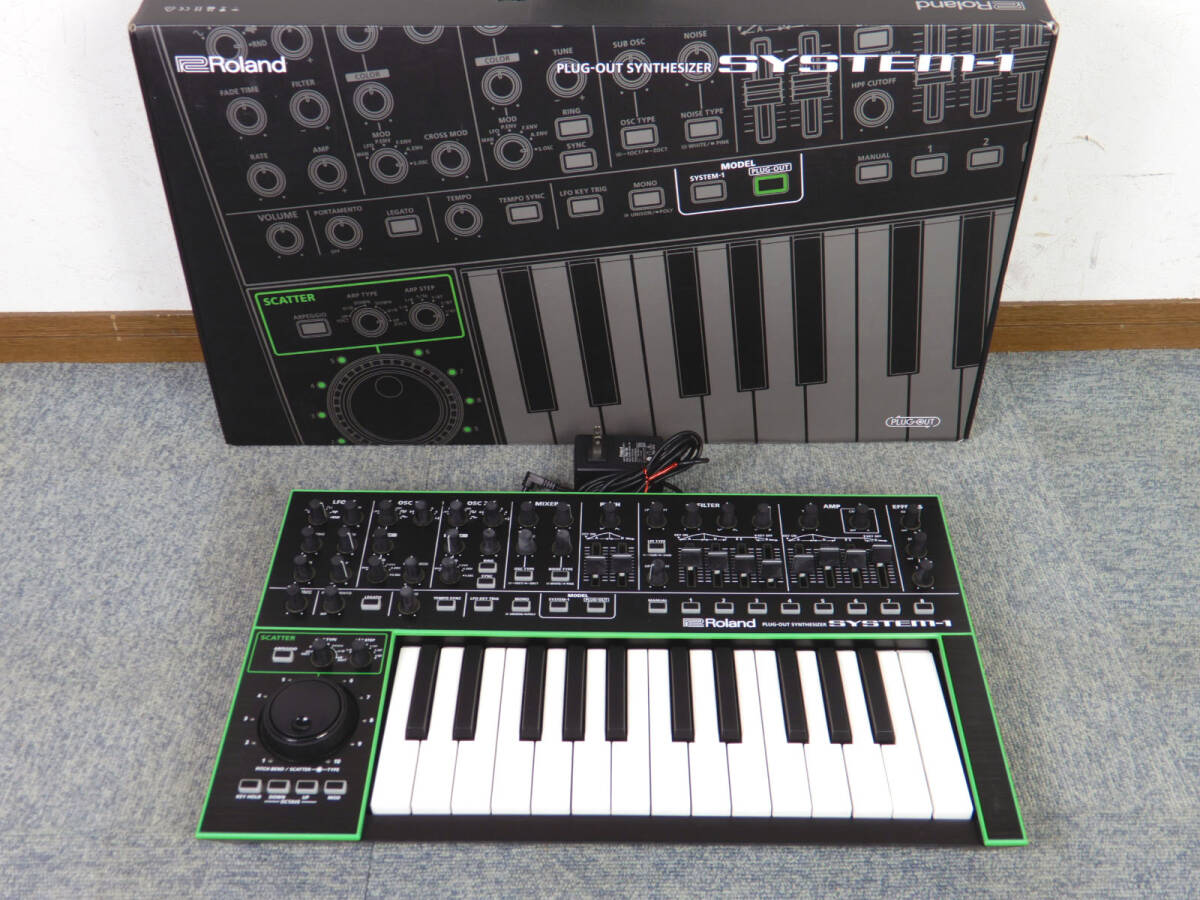 Roland ◆ ローランド　PLUG-OUTシンセサイザー　　SYSTEM-1　　元箱・純正ACアダプター付 ◆ 全鍵盤音出し確認済み　SYSTEM-100/100M思想