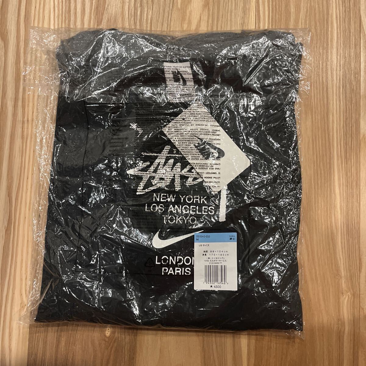 [新品]Nike × Stussy International Tシャツ(検:スウェット クルーネック ダウン ジャケット ロンT デニム パンツ キャップ パーカー