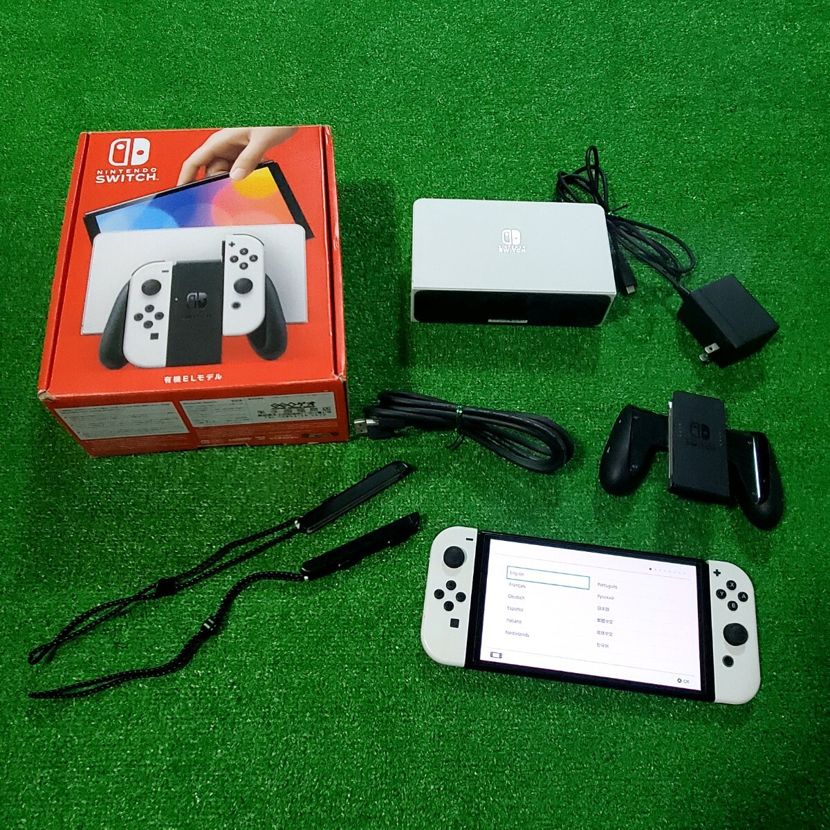 Nintendo Switch ニンテンドースイッチ 有機ELモデル 本体 動作確認済み 初期化済み ジョイコン 充電器 ストラップ ドック HDMIケーブル