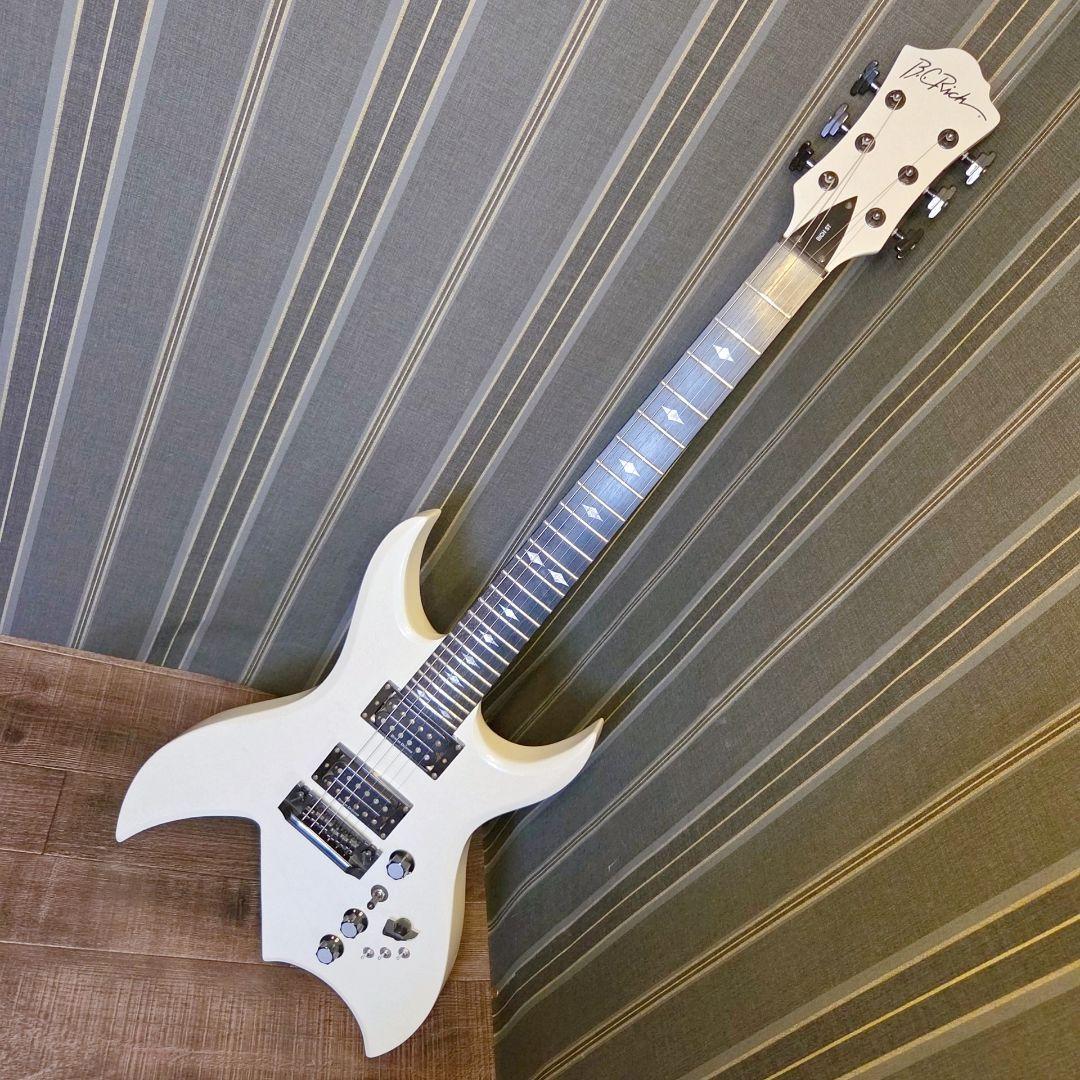 B.C.Rich　B.Cリッチ Bich ST スルーネック ビッチ　変形ギター　エレキギター　ギター　ビーシーリッチ