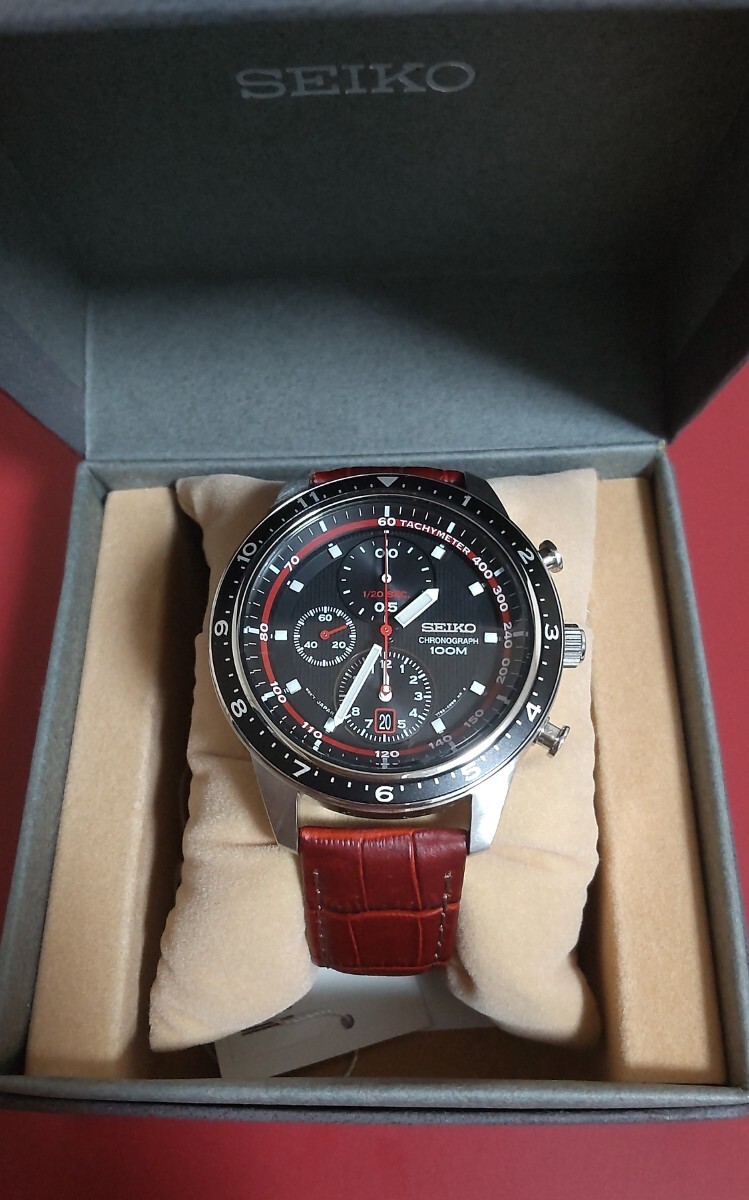 SEIKO クロノグラフ クォーツ SNDF45P1 7T92-0RD0 クオーツ Chronograph セイコー 海外モデル　革ベルト　赤　黒　レッド　ブラック