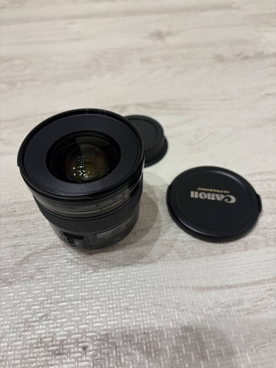 1円〜 Canon EF 20mm F2.8 USM キヤノン 広角単焦点レンズ フード付き 現状品/ジャンク 売り切り