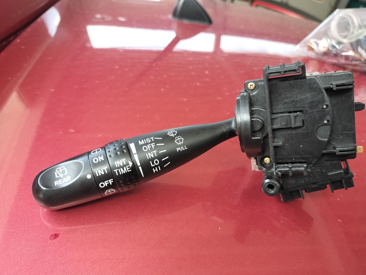 レターパックプラス600円発送！スバルR2 RC1 RC2 ステラ RN1 RN2 R1 RJ1 RJ2 時間調整式間欠ワイパースイッチ　ポン付け間欠化