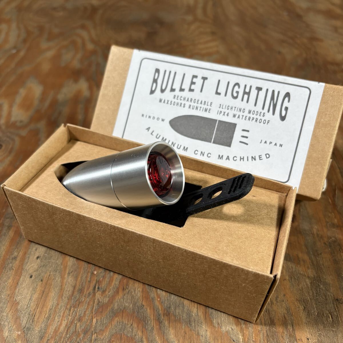 ◯ BULLET LIGHTING silver taillight テールライト リアライト 充電 自転車 ライト おしゃれ