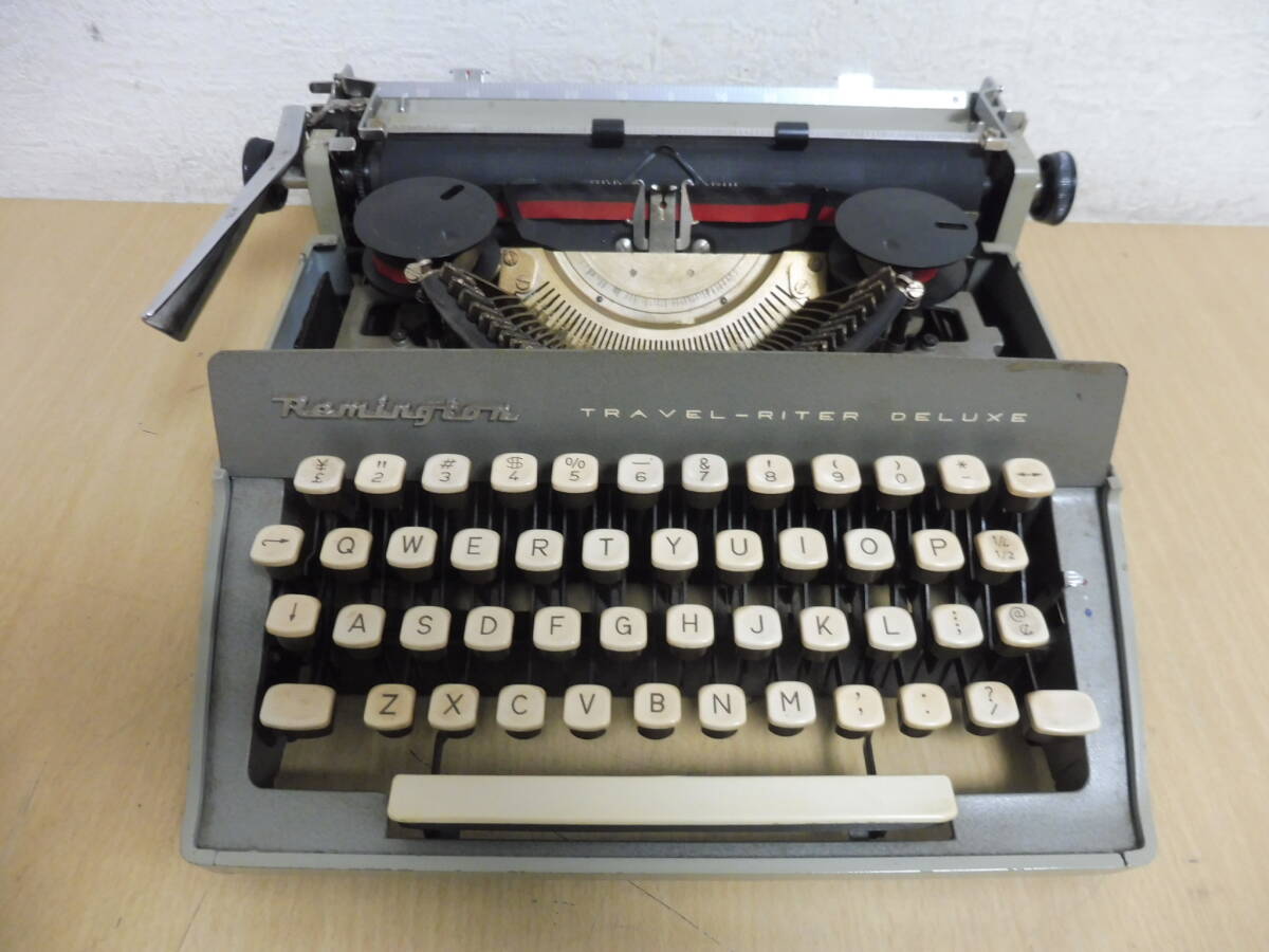 「T5A」Remington レミントン タイプライター TRAVEL-RITER DELUX ヴィンテージ レトロ 当時物 インテリア 中古 現状品 ジャンク