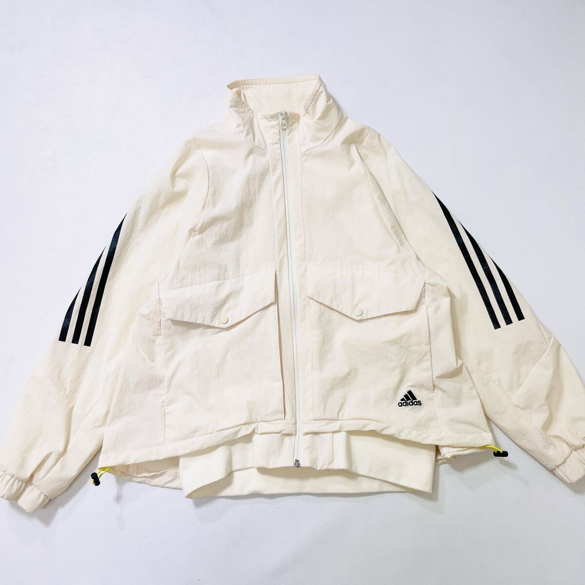 292 adidas アディダス クロスジャケット WTECHジャケット GM8782 レディース ロゴ刺繍 裾ドローコード 裏メッシュ スポーツ 60619Q