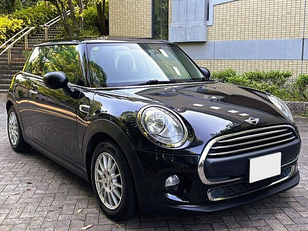 ■【程度良し】H28年 F56 MINI・ワン 正規ディーラー車
