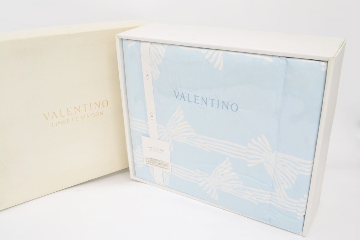 (1458P 0605K3) 1円～ 未使用 VALENTINO ヴァレンティノ ウォッシャブルダウンケット 150×200cm 箱付 イタリア製 ポリエステル 綿 寝具