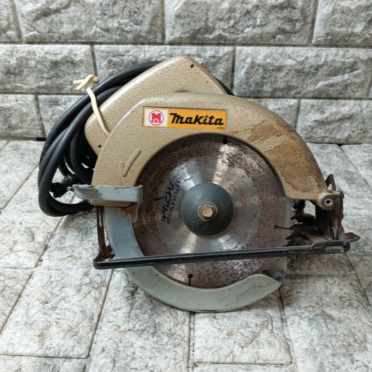 T05z30 マキタ makita 電動工具 マルノコ 5601N-A 丸ノコ