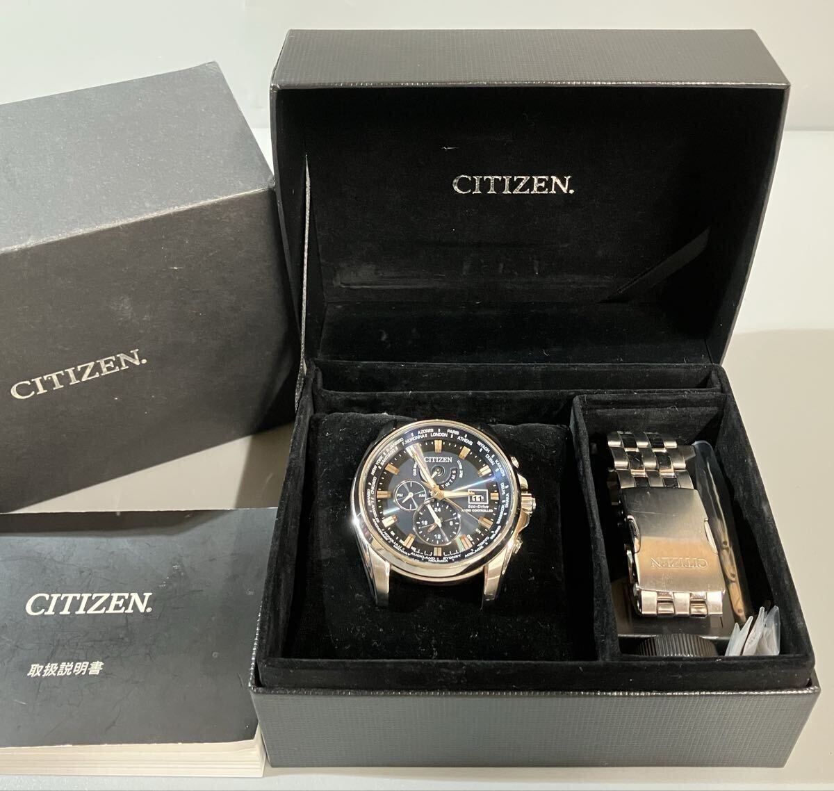 【5Li-2】CITIZEN シチズン H820-T021697 アテッサ エコドライブ ワールドタイム 電波ソーラー 稼働品 ボタン難あり 腕時計 箱付 現状品